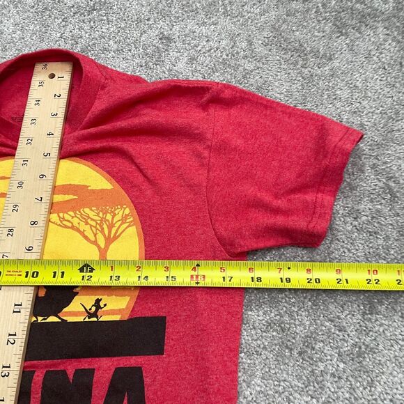 Disney Lion King Hakuna Matata T-Shirt Womens Small Red Crew Neck Graphic Tee - Picture 7 of 8